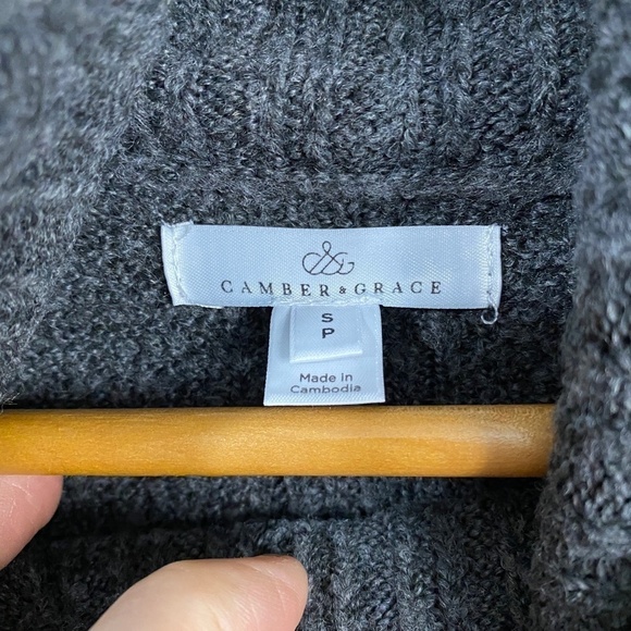 Camber & Grace Women's Light Knit Long Sleeve Gray Turtleneck Sweater Size Small - Picture 2 of 10